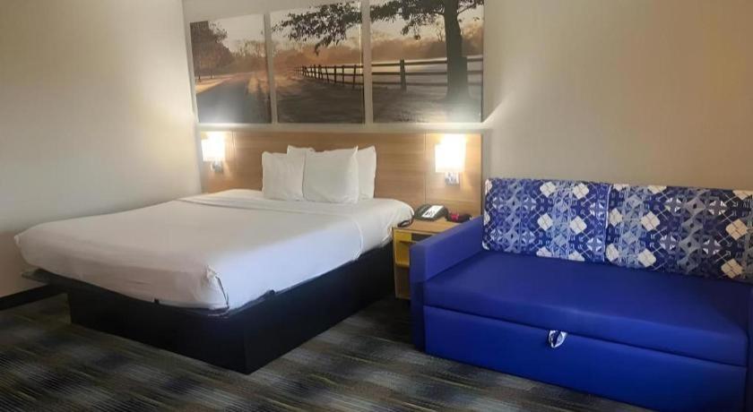Hotel Days & Mobile