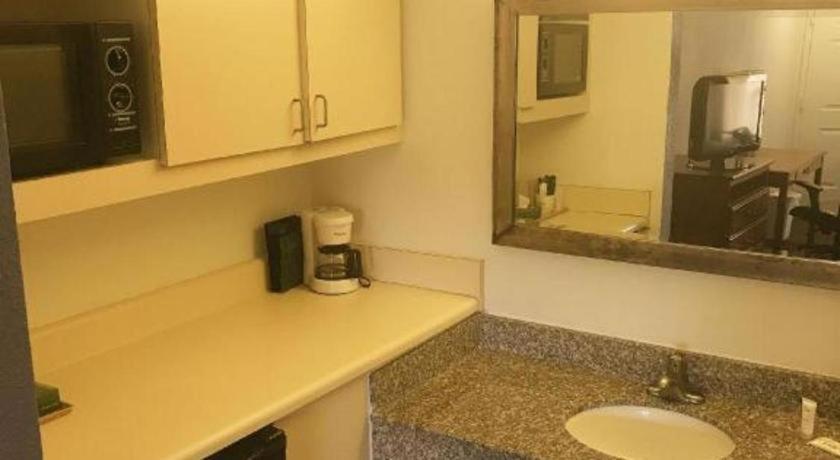 Days & Mobile Hotel 2*