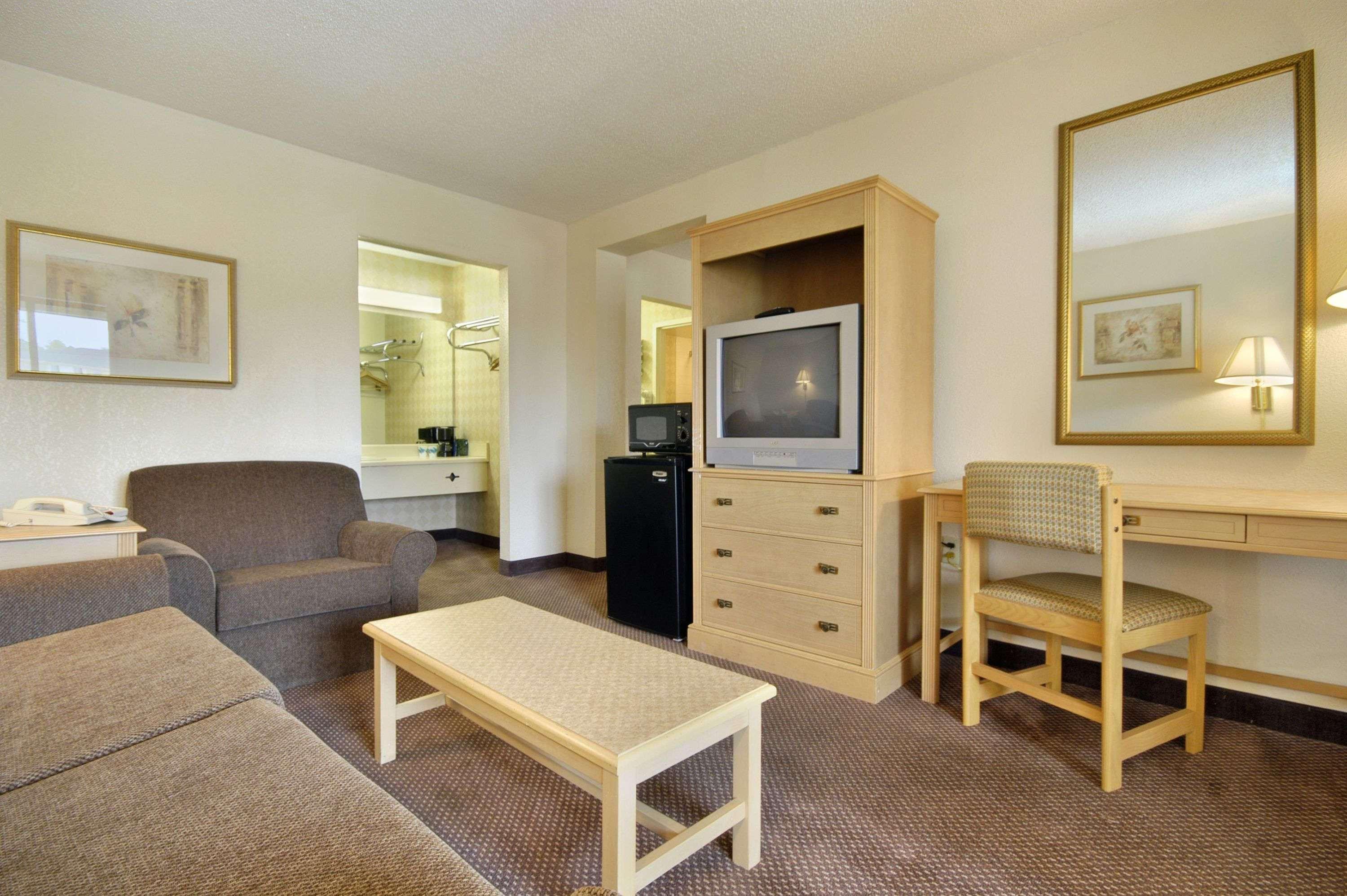Hotel Days & Mobile 2*